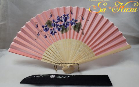 すみれの布扇子(ピンク)ケース付minneに出品しました すみれの布扇子(ピンク)ケース付minneに出品しました