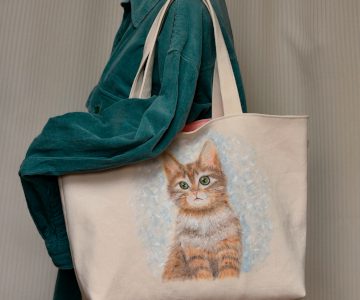 子猫のトートバッグA4サイズminneに出品しています 子猫のトートバッグA4サイズminneに出品しています