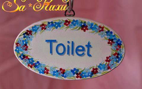 小花のトイレプレート(楕円形)minneに出品しました 小花のトイレプレート(楕円形)minneに出品しました