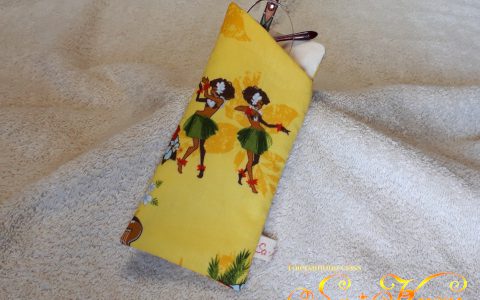 フラガールの布メガネケース(黄)minneに出品しました フラガールの布メガネケース(黄)minneに出品しました