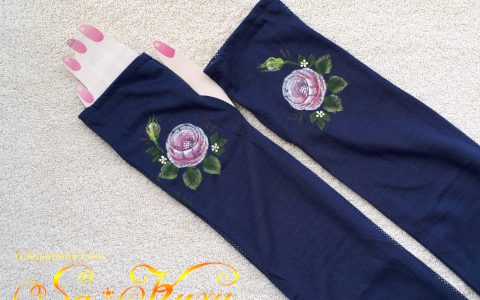 ピンク薔薇の日よけアームカバー(紺)minneに出品しました ピンク薔薇の日よけアームカバー(紺)minneに出品しました