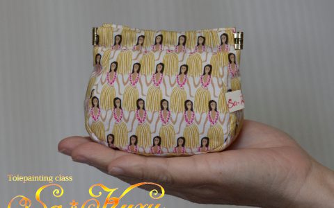 フラガールの10㎝バネ口金ポーチminneに出品しました フラガールの10㎝バネ口金ポーチminneに出品しました