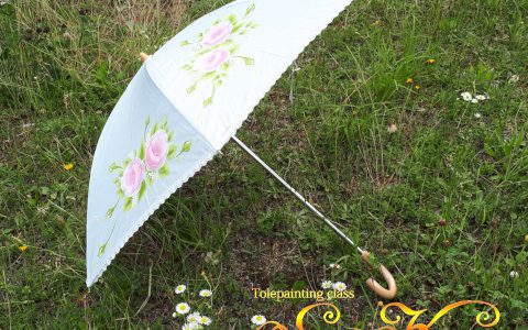 ピンク薔薇の日傘(水色)minneに出品しました ピンク薔薇の日傘(水色)minneに出品しました
