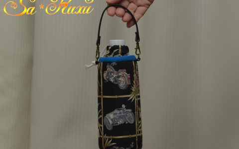バイクのペットボトルケース(黒)minneに出品しています バイクのペットボトルケース(黒)minneに出品しています