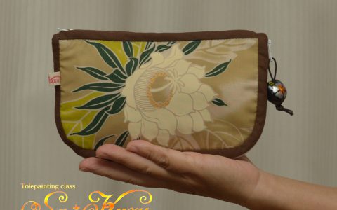 月下美人の通帳ポーチminneに出品しています 月下美人の通帳ポーチminneに出品しています