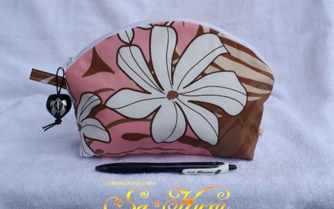 ティアレのラウンドポーチ(茶)minneに出品しました ティアレのラウンドポーチ(茶)minneに出品しました