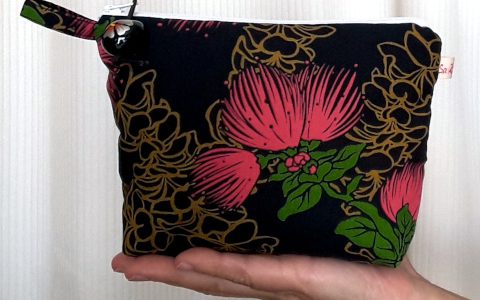 レフアの底マチ付ポーチ(黒)minneに出品しました レフアの底マチ付ポーチ(黒)minneに出品しました