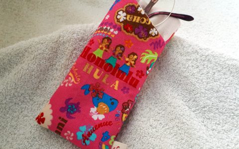 フラガールの布メガネケース(ピンク)minneに出品しました フラガールの布メガネケース(ピンク)minneに出品しました